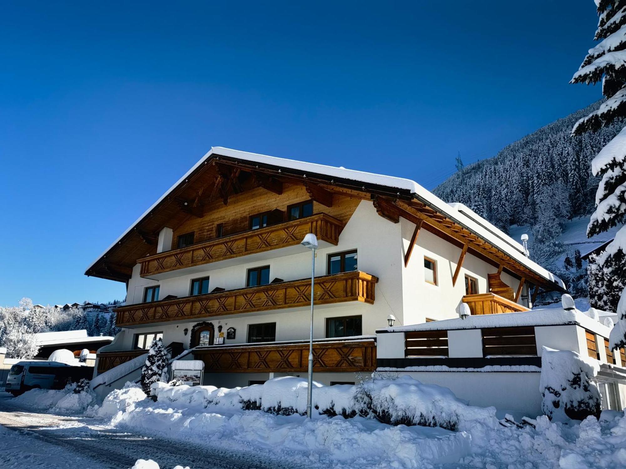 Apartments Pitztaler Nachtigall Arzl im Pitztal Exteriör bild